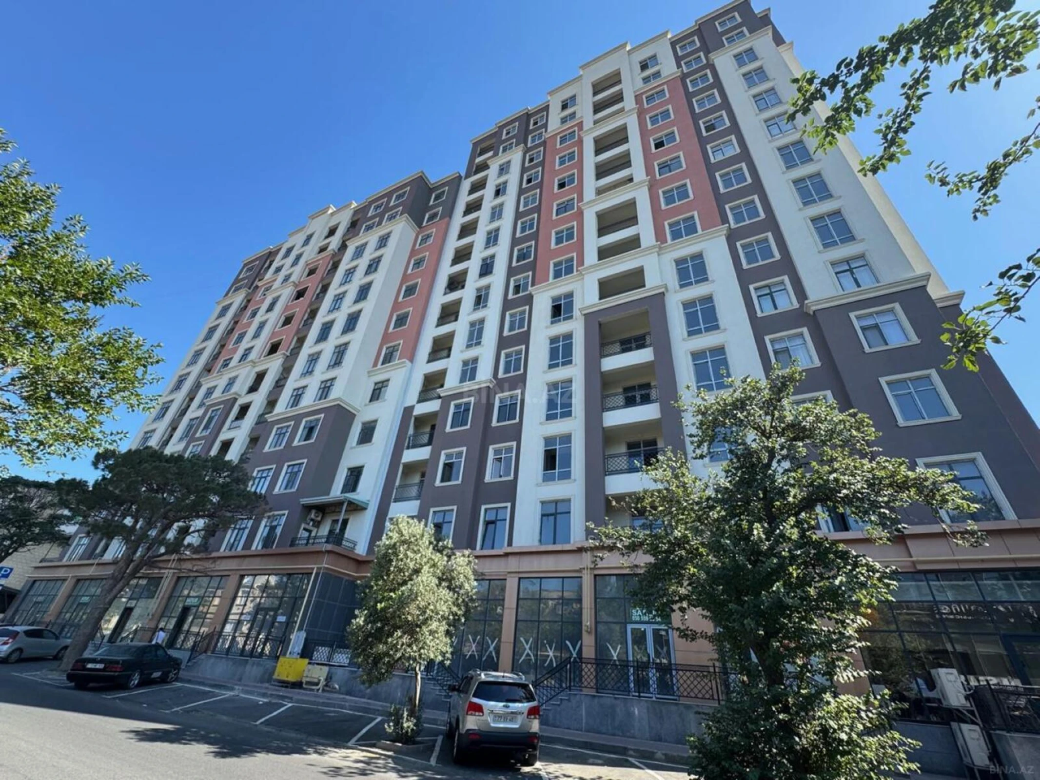 Satılır 2 otaqlı mənzil 86 m²