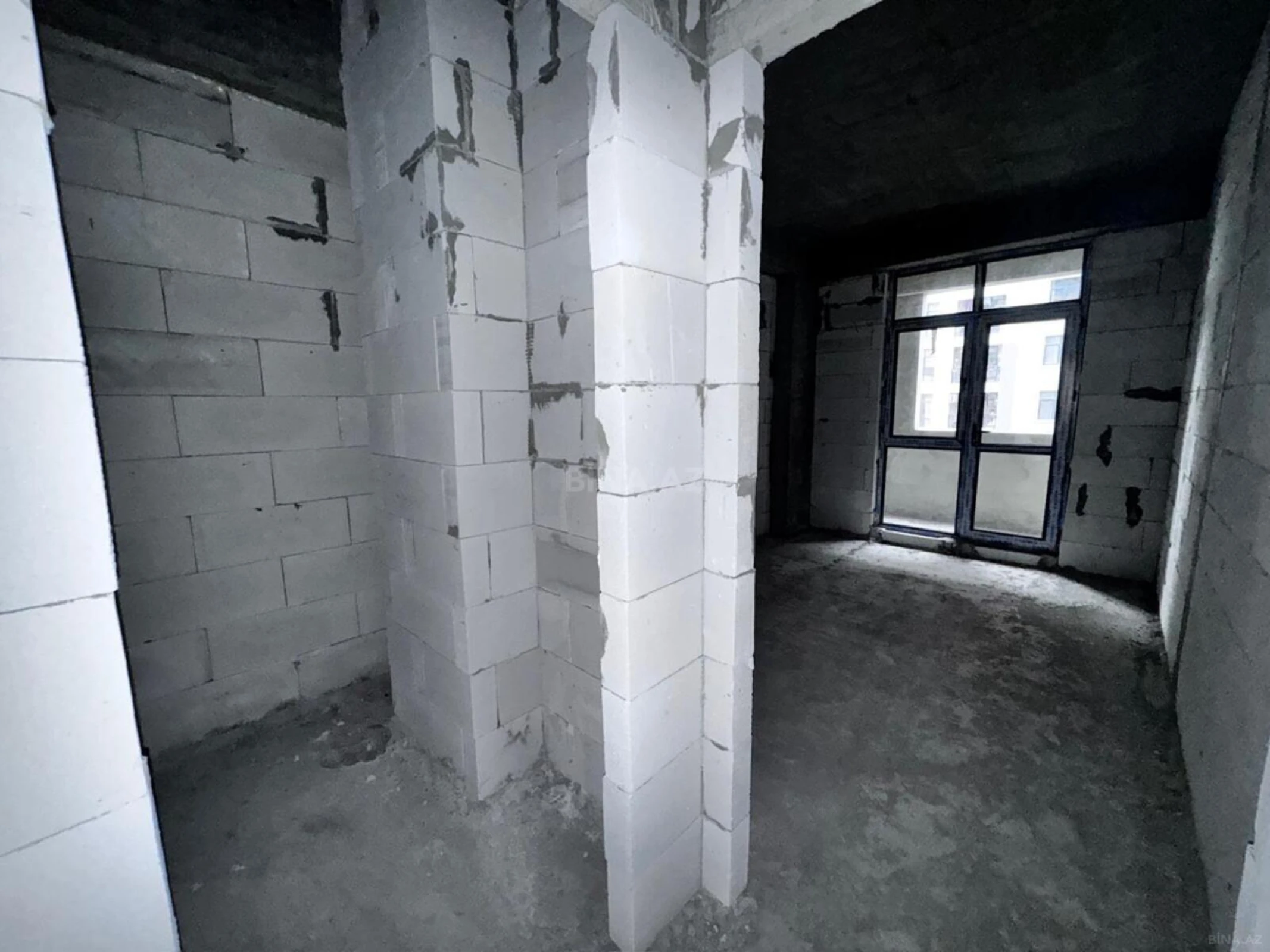 Satılır 3 otaqlı mənzil 125 m²