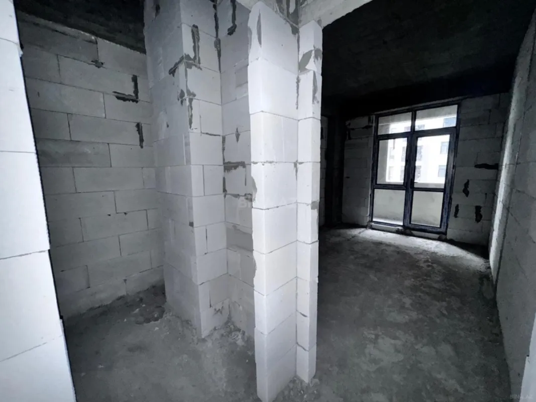 Satılır 3 otaqlı mənzil 125 m²