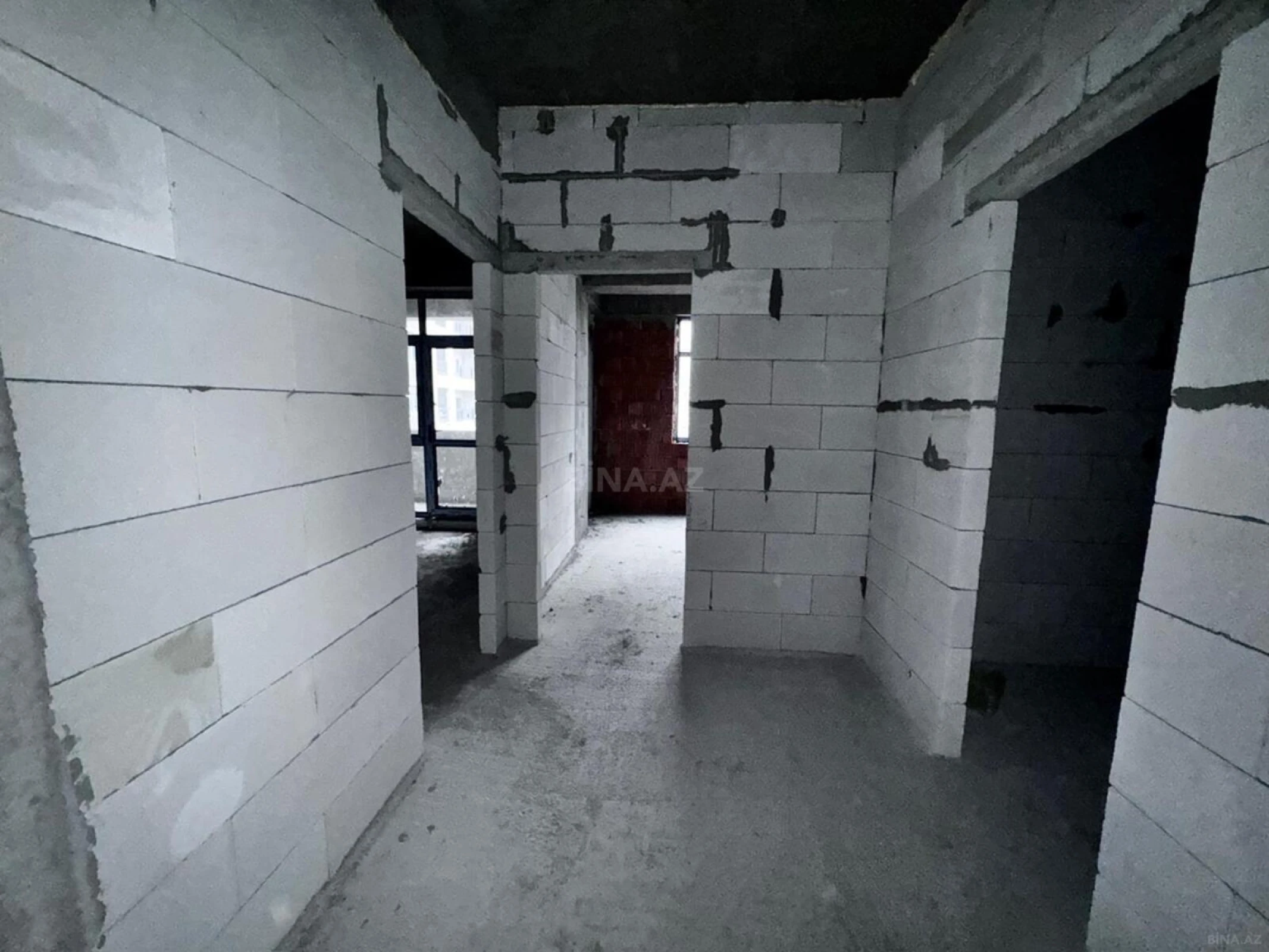 Satılır 3 otaqlı mənzil 125 m²