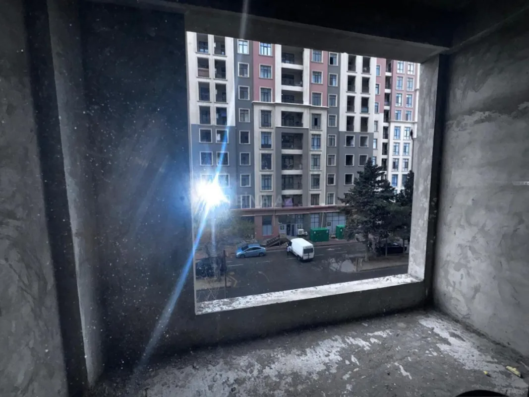 Satılır 3 otaqlı mənzil 125 m²