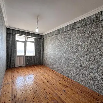 Satılır 2 otaqlı mənzil 75 m²