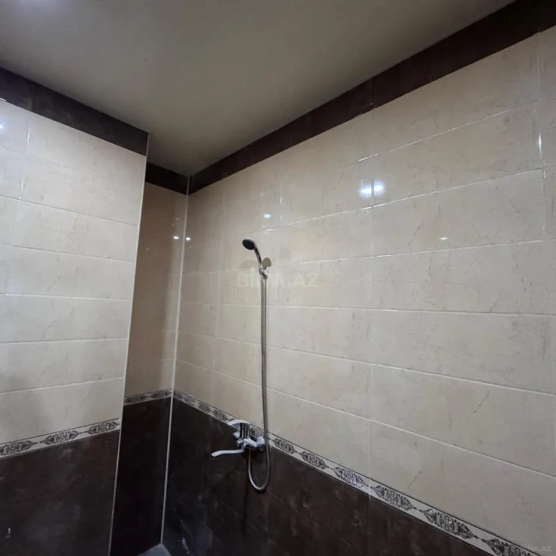 Satılır 2 otaqlı mənzil 75 m²