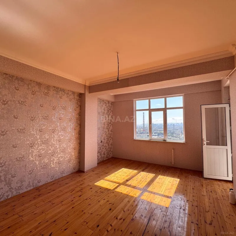 Satılır 2 otaqlı mənzil 75 m²