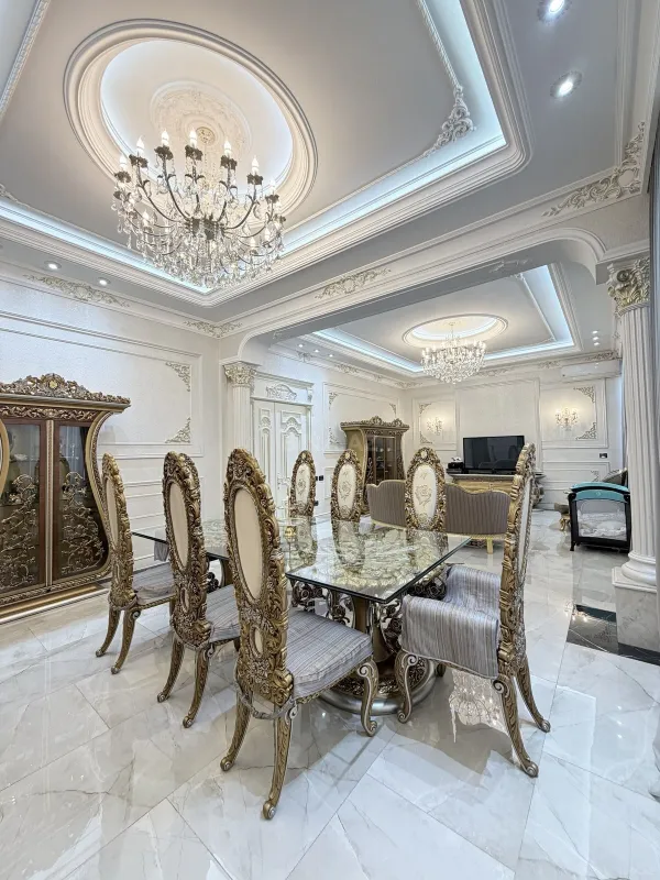 Satılır 3 otaqlı mənzil 215 m²