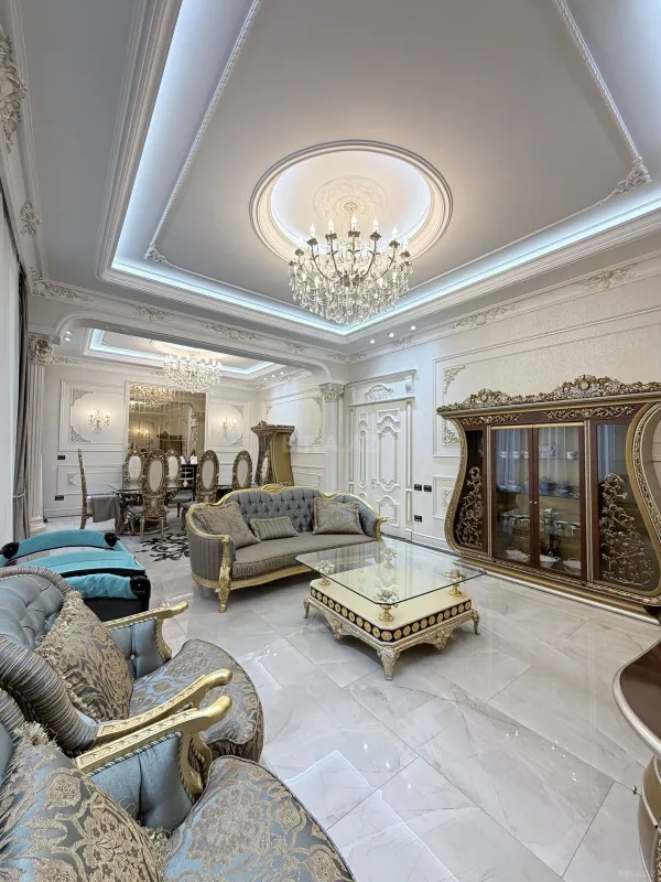 Satılır 3 otaqlı mənzil 215 m²