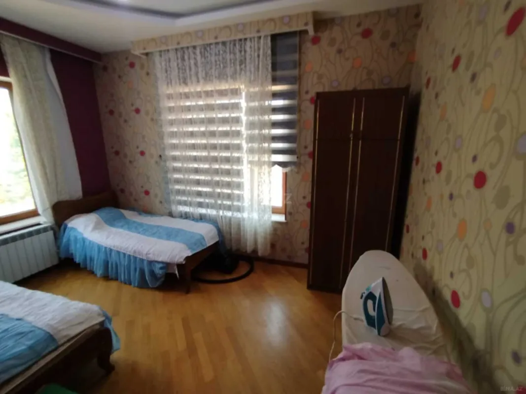 Kirayə verilir 6 otaqlı həyət evi 500 m²