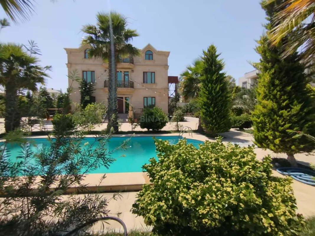 Kirayə verilir 6 otaqlı həyət evi 500 m²