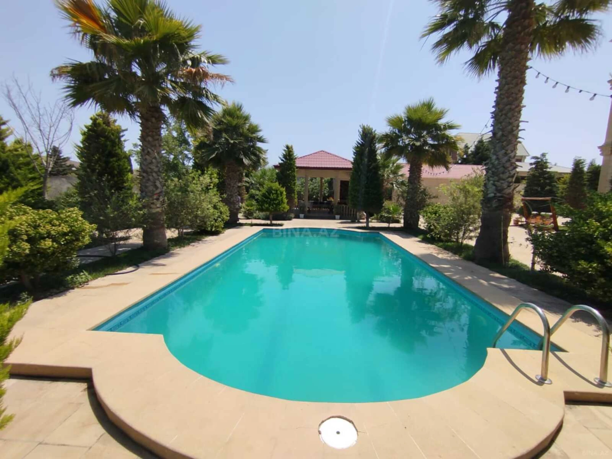 Kirayə verilir 6 otaqlı həyət evi 500 m²