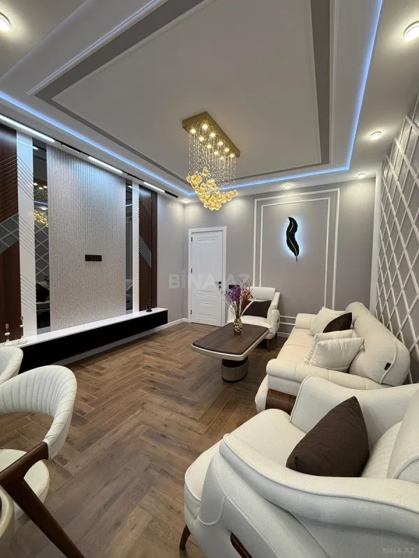 Satılır 3 otaqlı mənzil 105 m²