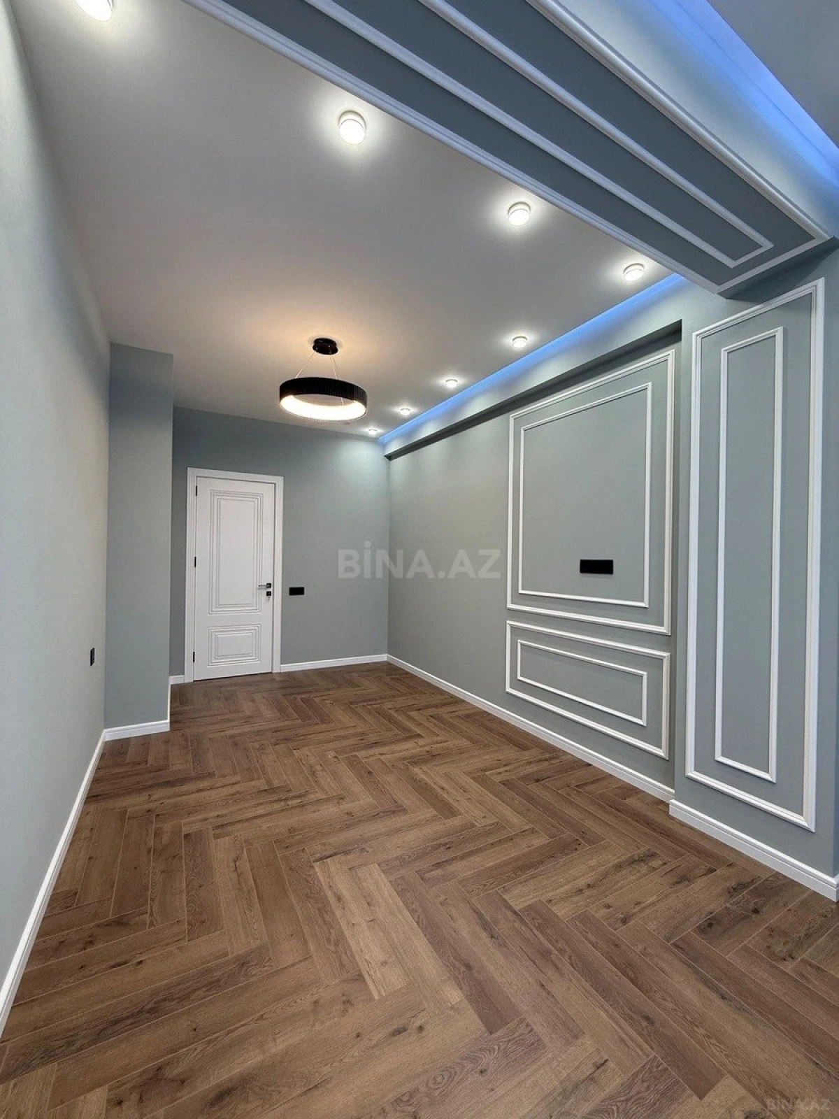 Satılır 3 otaqlı mənzil 105 m²