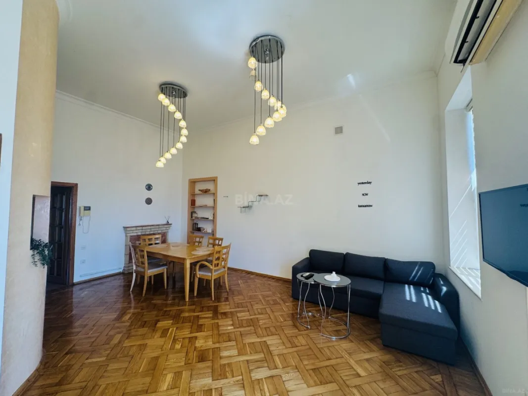 Satılır 2 otaqlı mənzil 55 m²