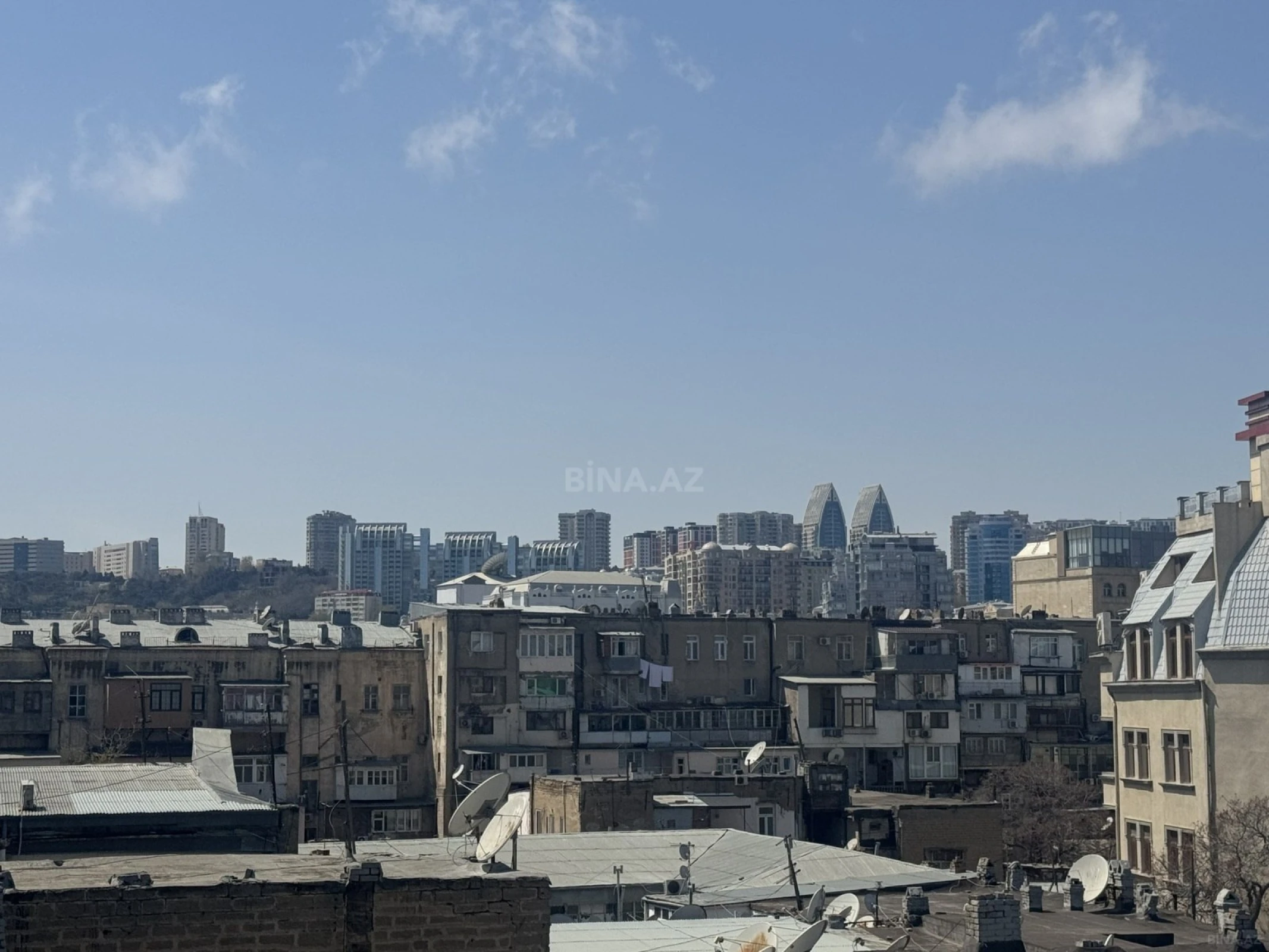 Satılır 2 otaqlı mənzil 55 m²