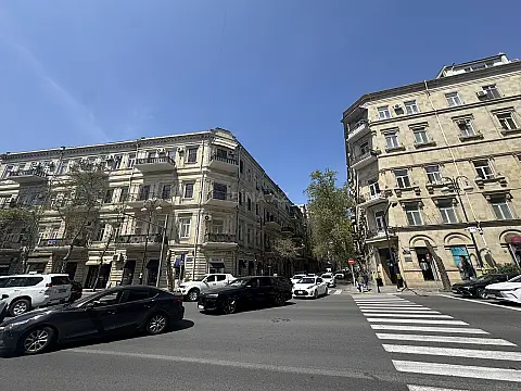 Satılır 2 otaqlı mənzil 55 m² — Bakı, Sahil qəs. 2 otaq 55.00 m²