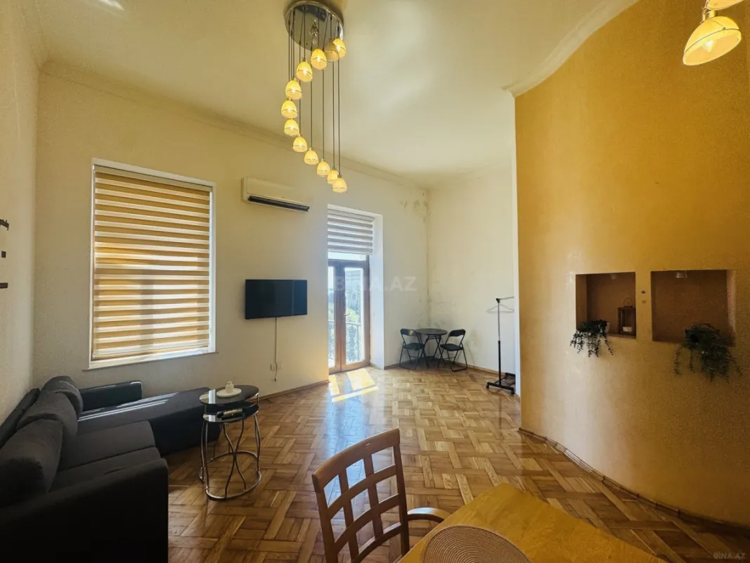 Satılır 2 otaqlı mənzil 55 m²