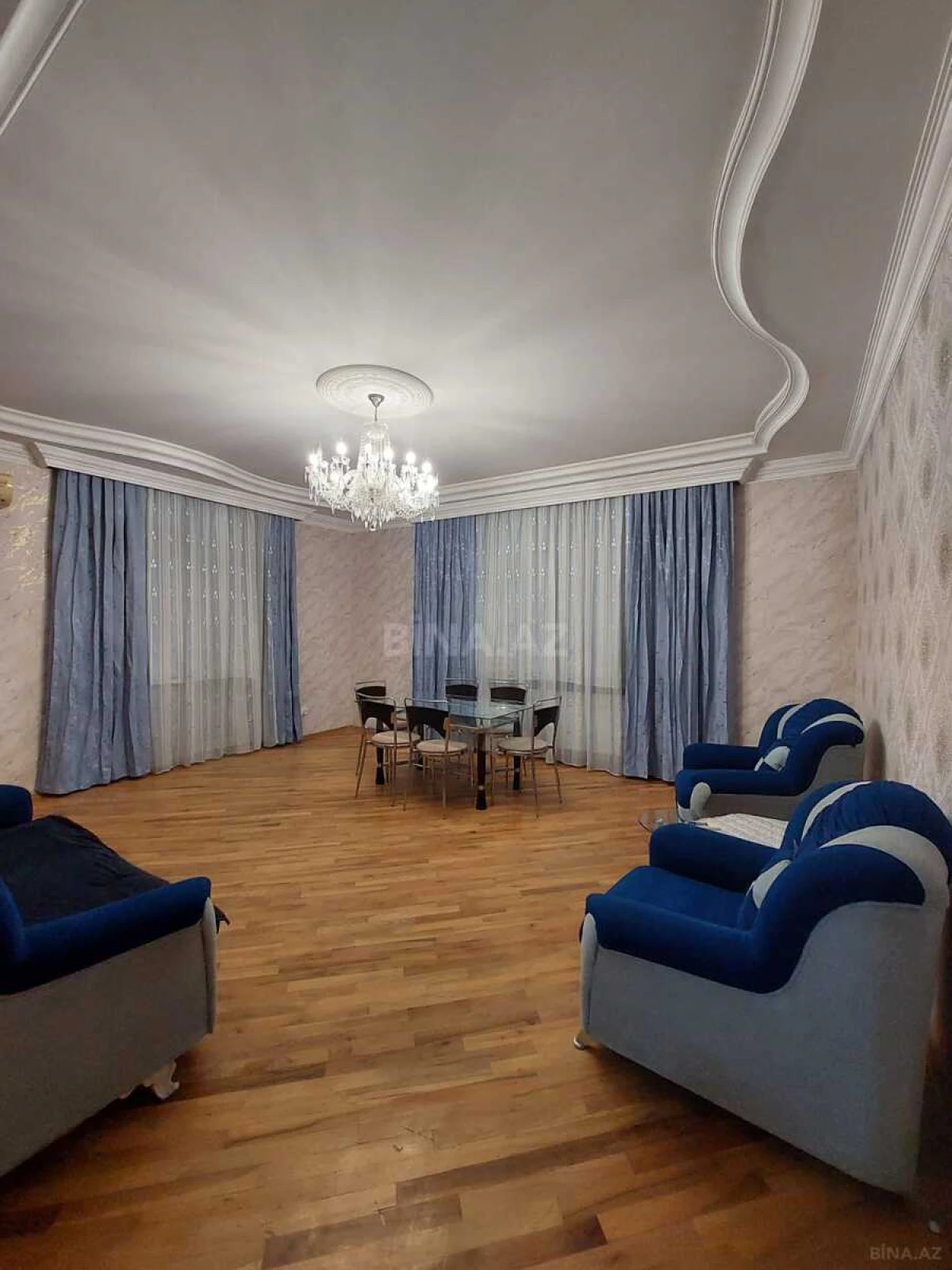 Kirayə verilir 2 otaqlı mənzil 100 m²