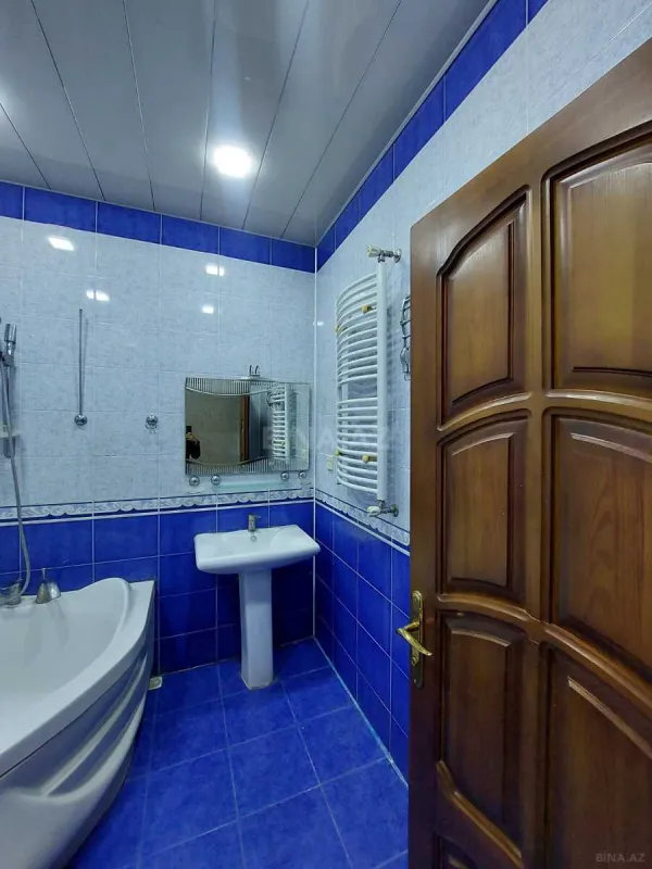 Kirayə verilir 2 otaqlı mənzil 100 m²