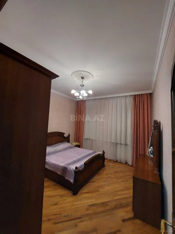 Kirayə verilir 2 otaqlı mənzil 100 m²