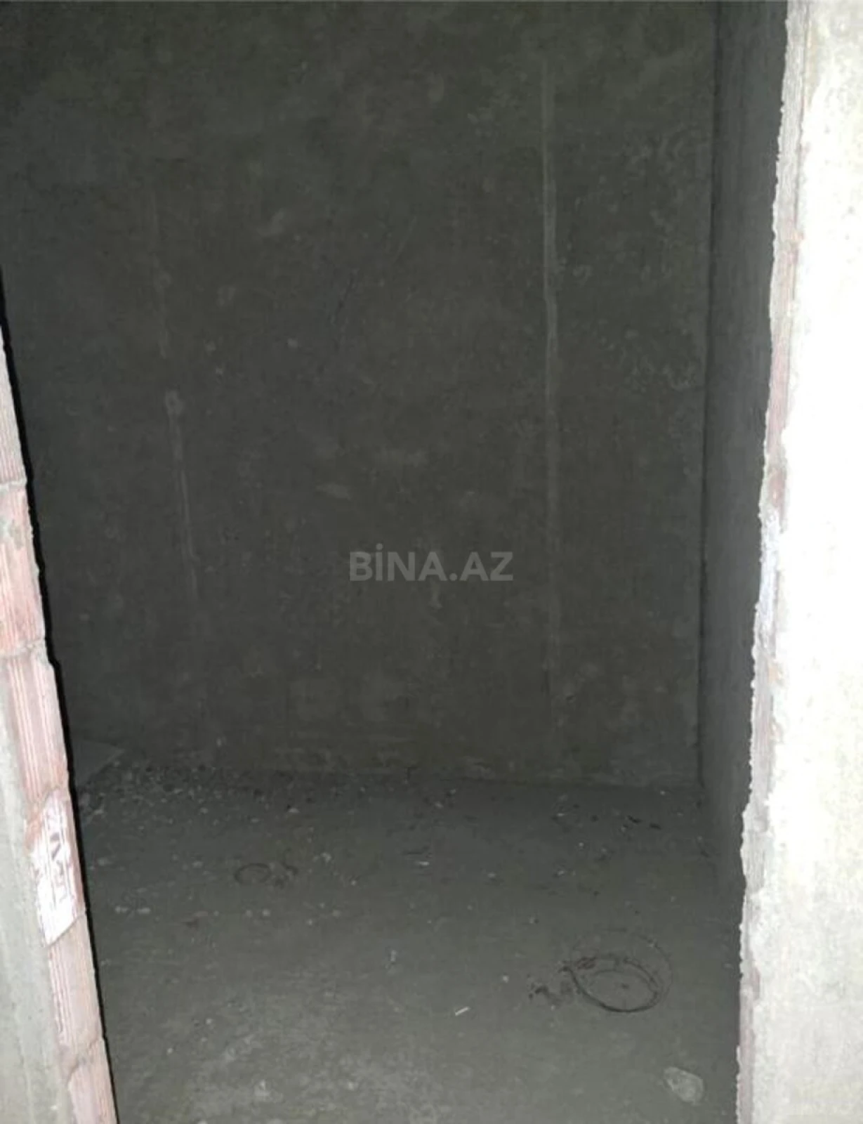 Satılır 2 otaqlı mənzil 82 m²