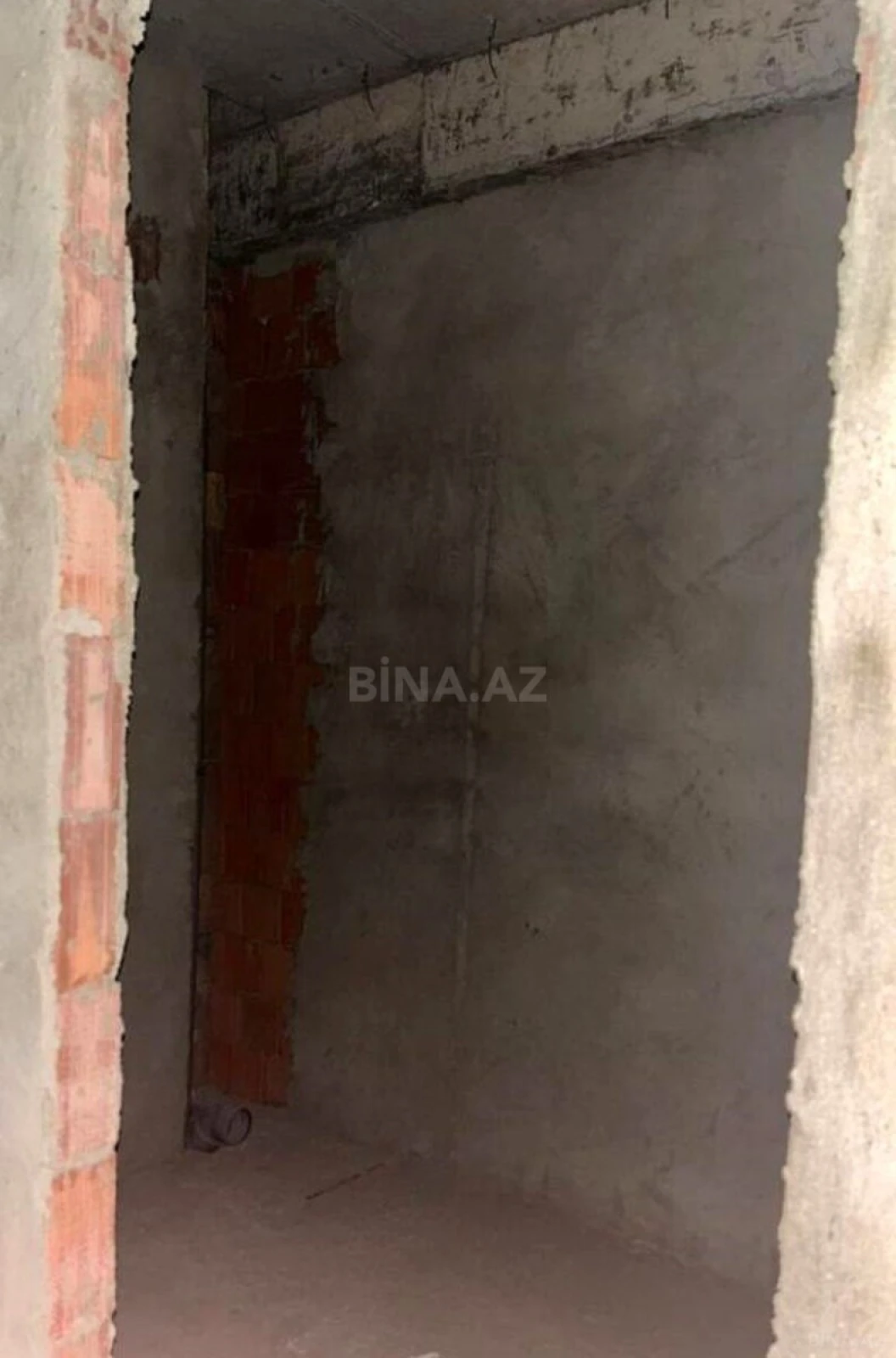 Satılır 2 otaqlı mənzil 82 m²