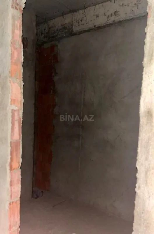 Satılır 2 otaqlı mənzil 82 m²