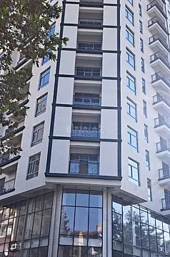 Satılır 2 otaqlı mənzil 82 m²