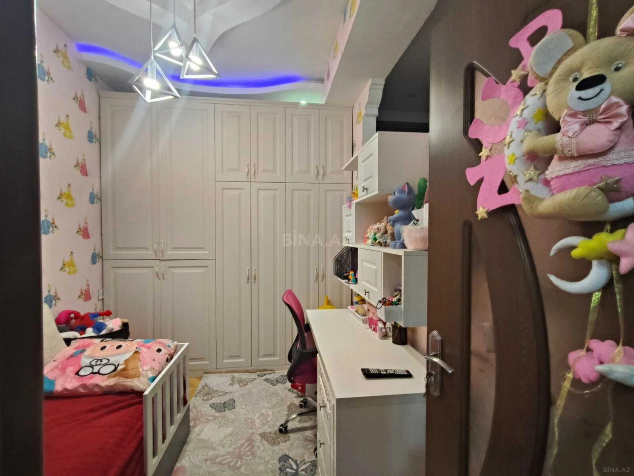 Satılır 3 otaqlı mənzil 85 m²