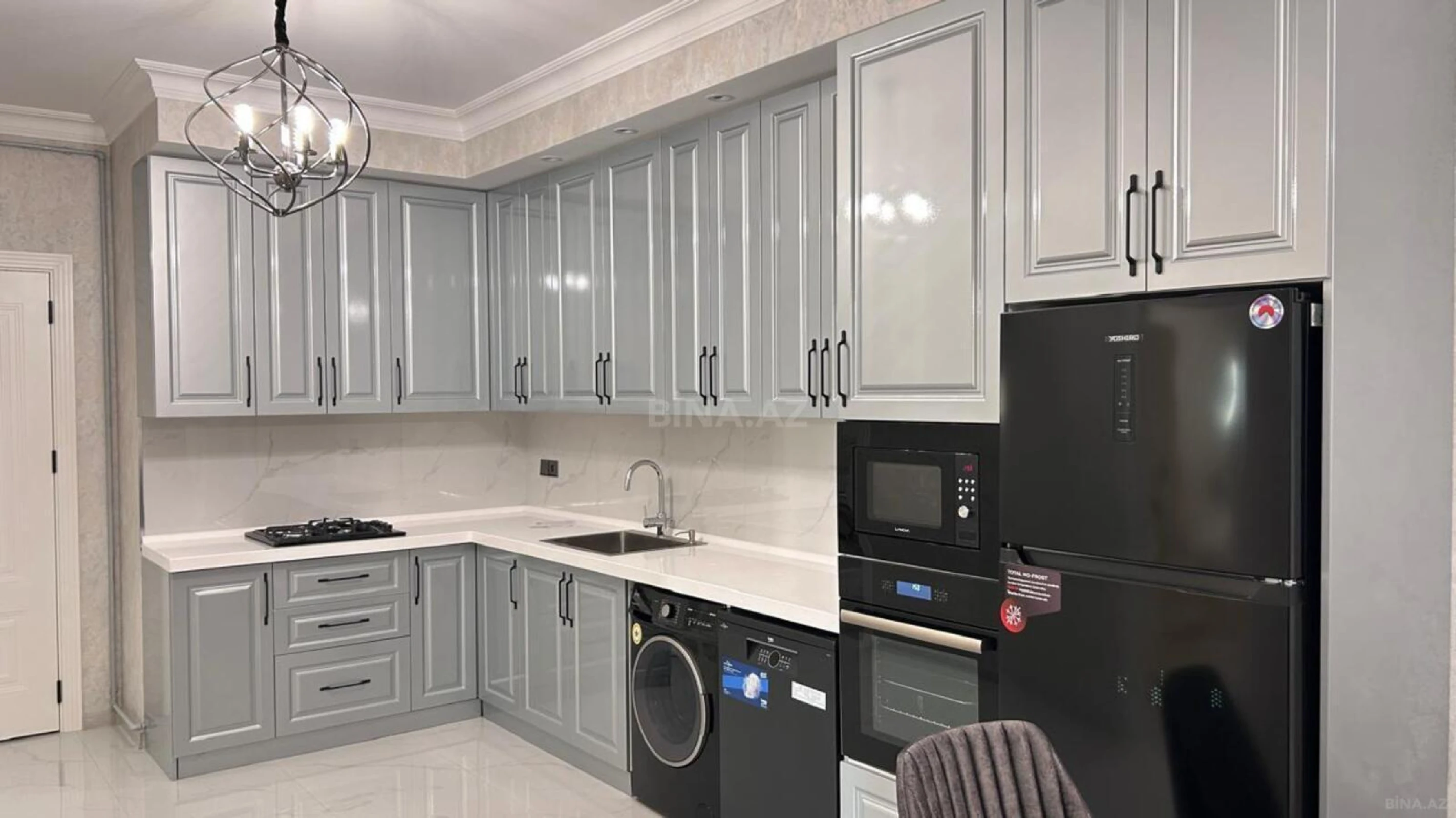 Kirayə verilir 3 otaqlı mənzil 109 m²