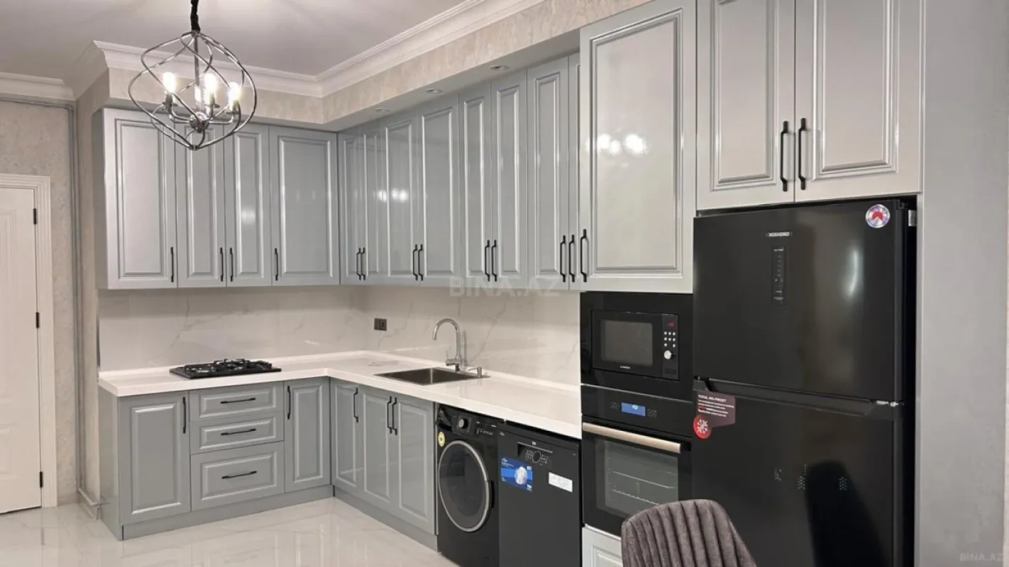 Kirayə verilir 3 otaqlı mənzil 109 m²