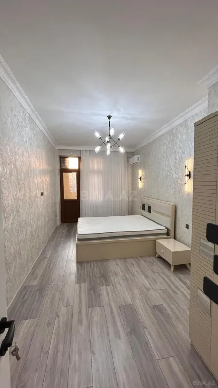 Kirayə verilir 3 otaqlı mənzil 109 m²
