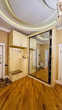 Satılır 3 otaqlı mənzil 175 m²