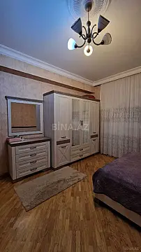 Satılır 3 otaqlı mənzil 137 m²