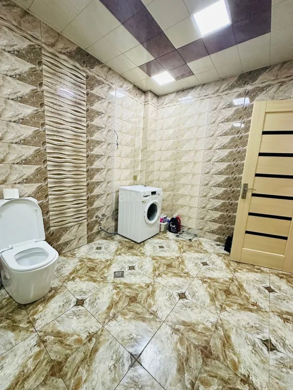 Satılır 3 otaqlı mənzil 165 m²