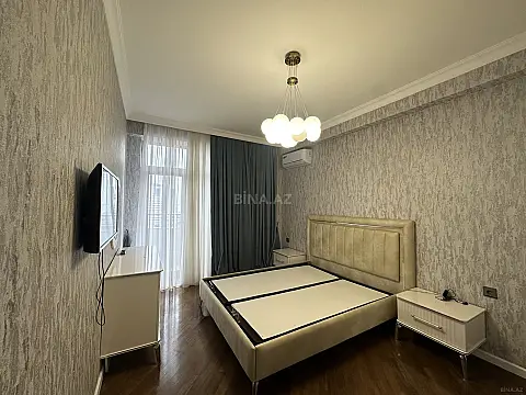 Kirayə verilir 2 otaqlı mənzil 90 m²