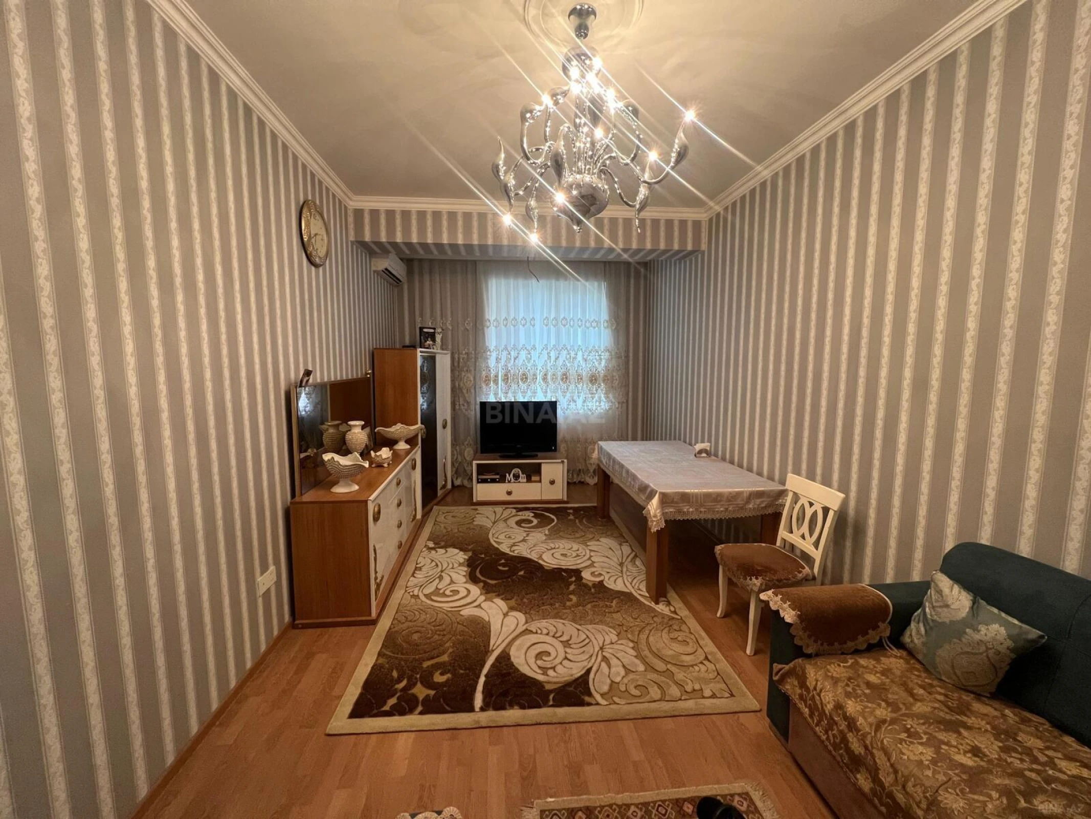 Satılır 3 otaqlı mənzil 116 m²