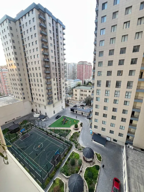 Satılır 3 otaqlı mənzil 116 m²