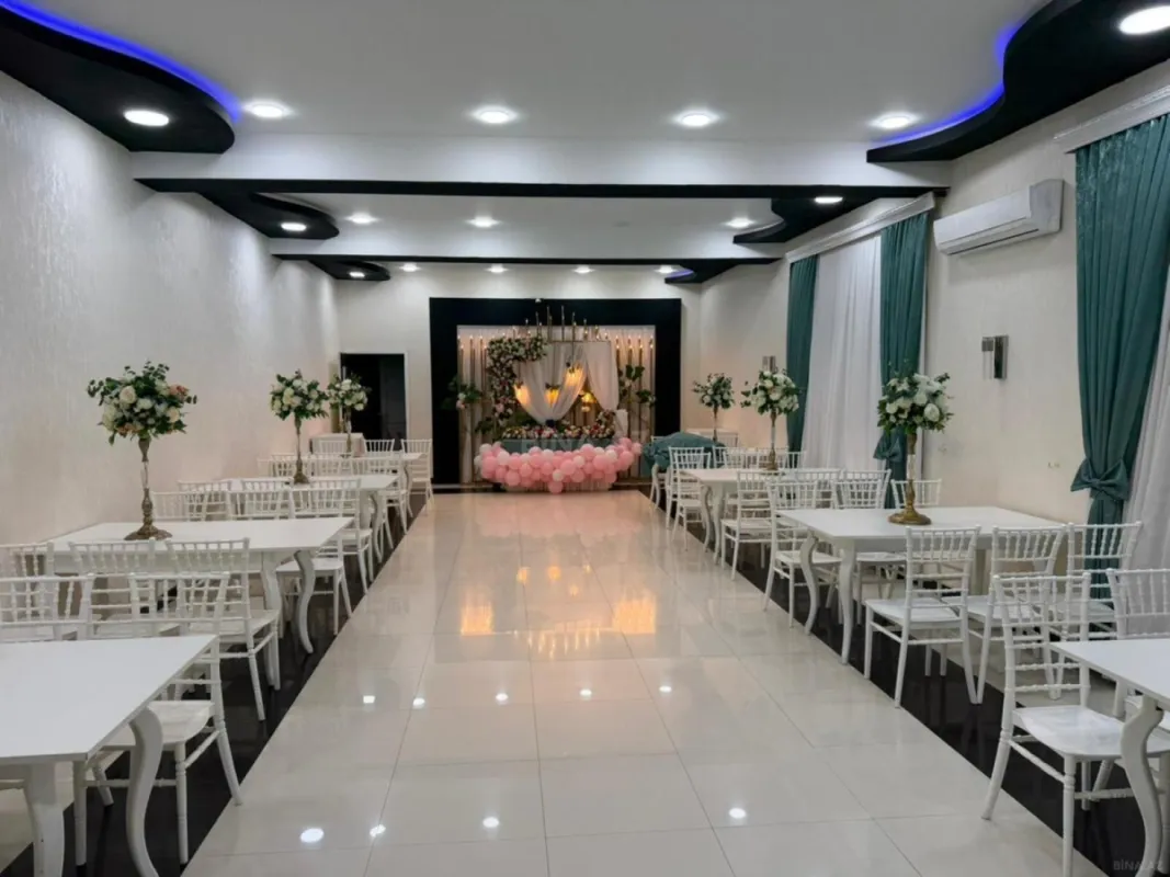 Satılır obyekt 842 m²