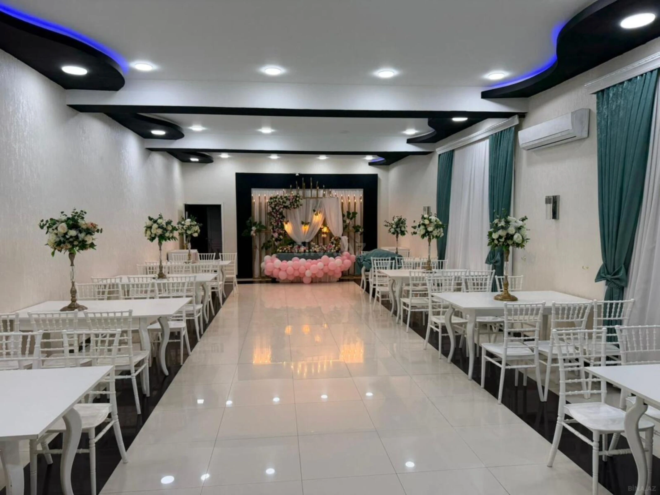 Satılır obyekt 842 m²