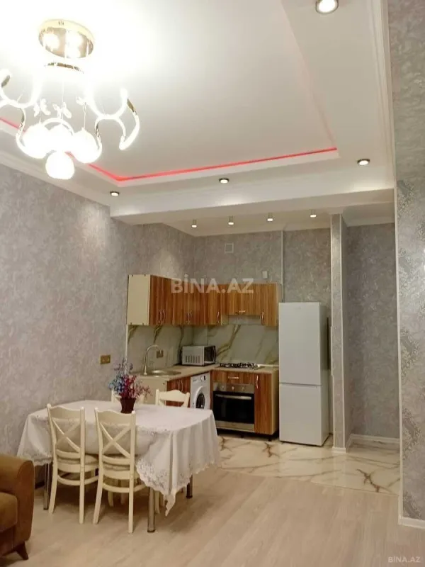 Kirayə verilir 2 otaqlı mənzil 70 m²