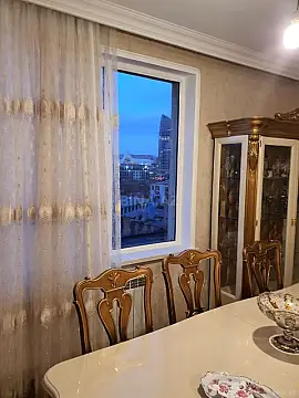 Kirayə verilir 2 otaqlı mənzil 97 m²