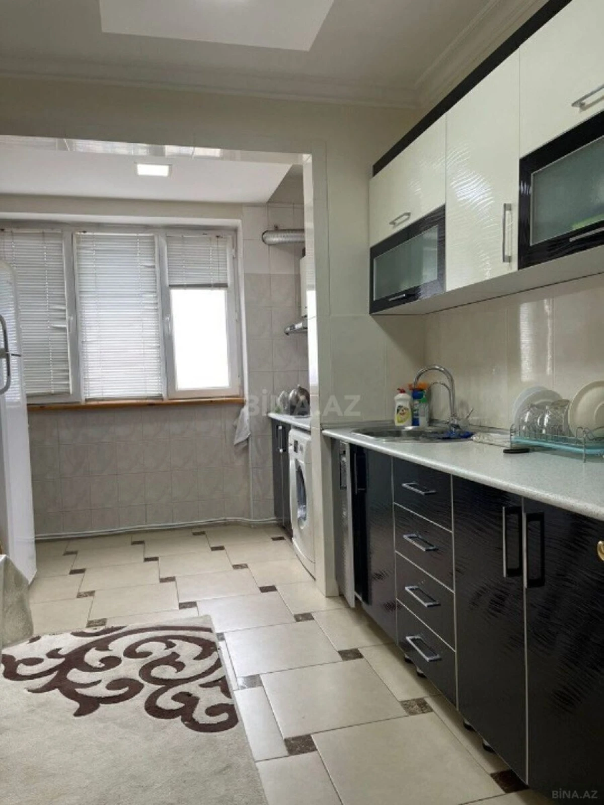 Satılır 4 otaqlı mənzil 100 m²