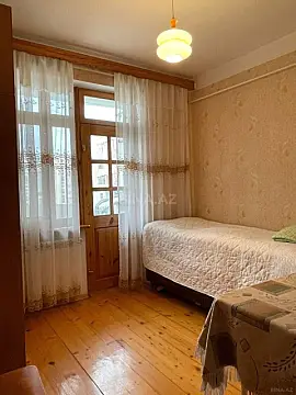 Satılır 4 otaqlı mənzil 100 m²