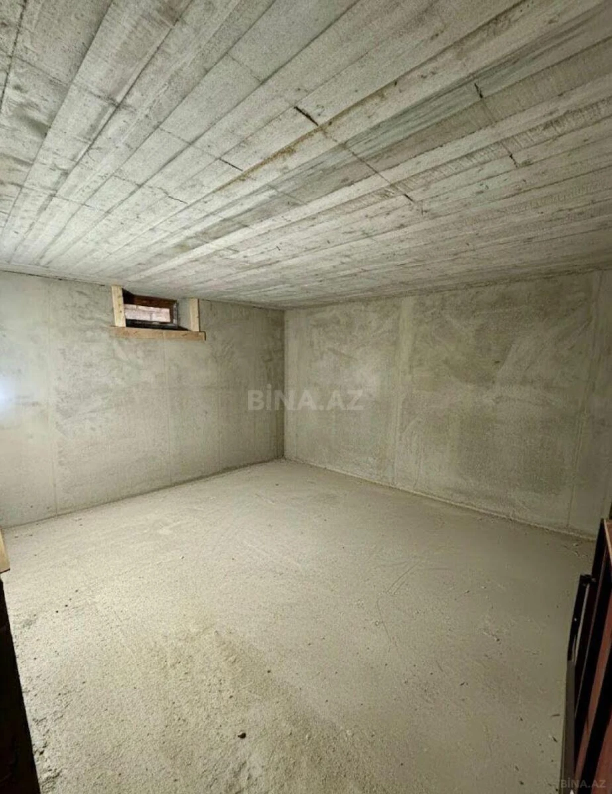Satılır 5 otaqlı həyət evi 167 m²