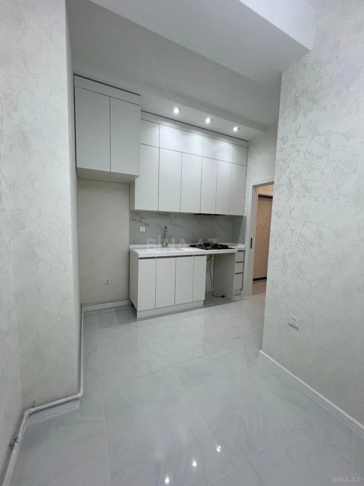 Kirayə verilir 2 otaqlı mənzil 65 m²