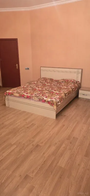 Kirayə verilir 3 otaqlı mənzil 150 m²