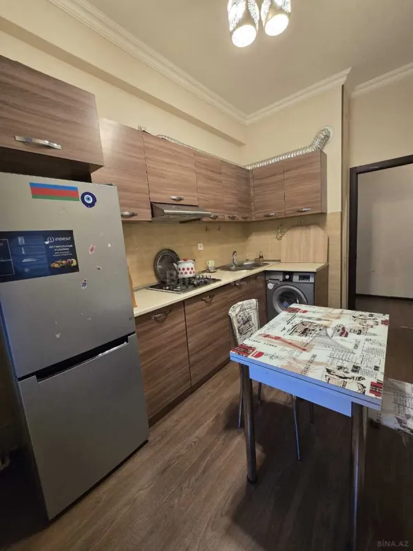 Kirayə verilir 2 otaqlı mənzil 65 m²