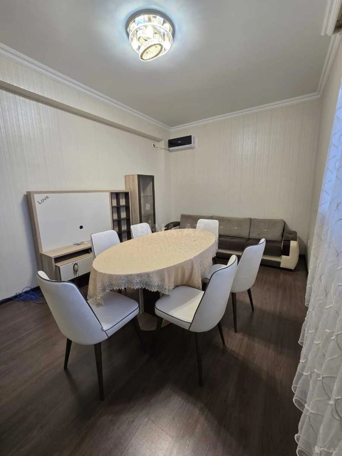 Kirayə verilir 2 otaqlı mənzil 65 m²