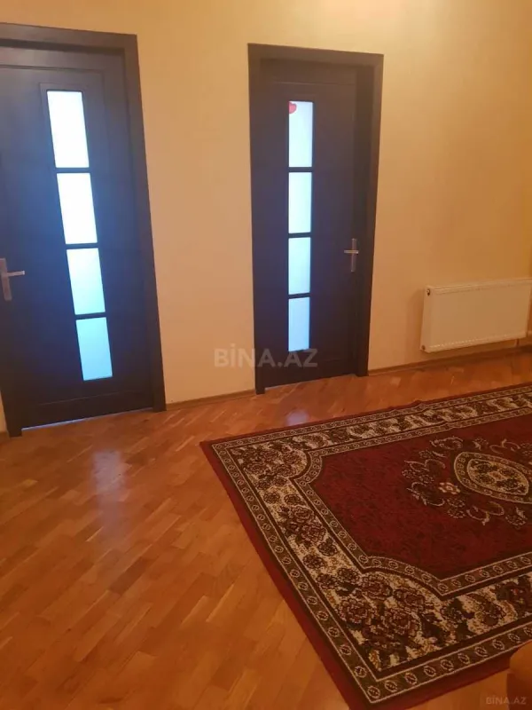 Satılır 3 otaqlı mənzil 155 m²