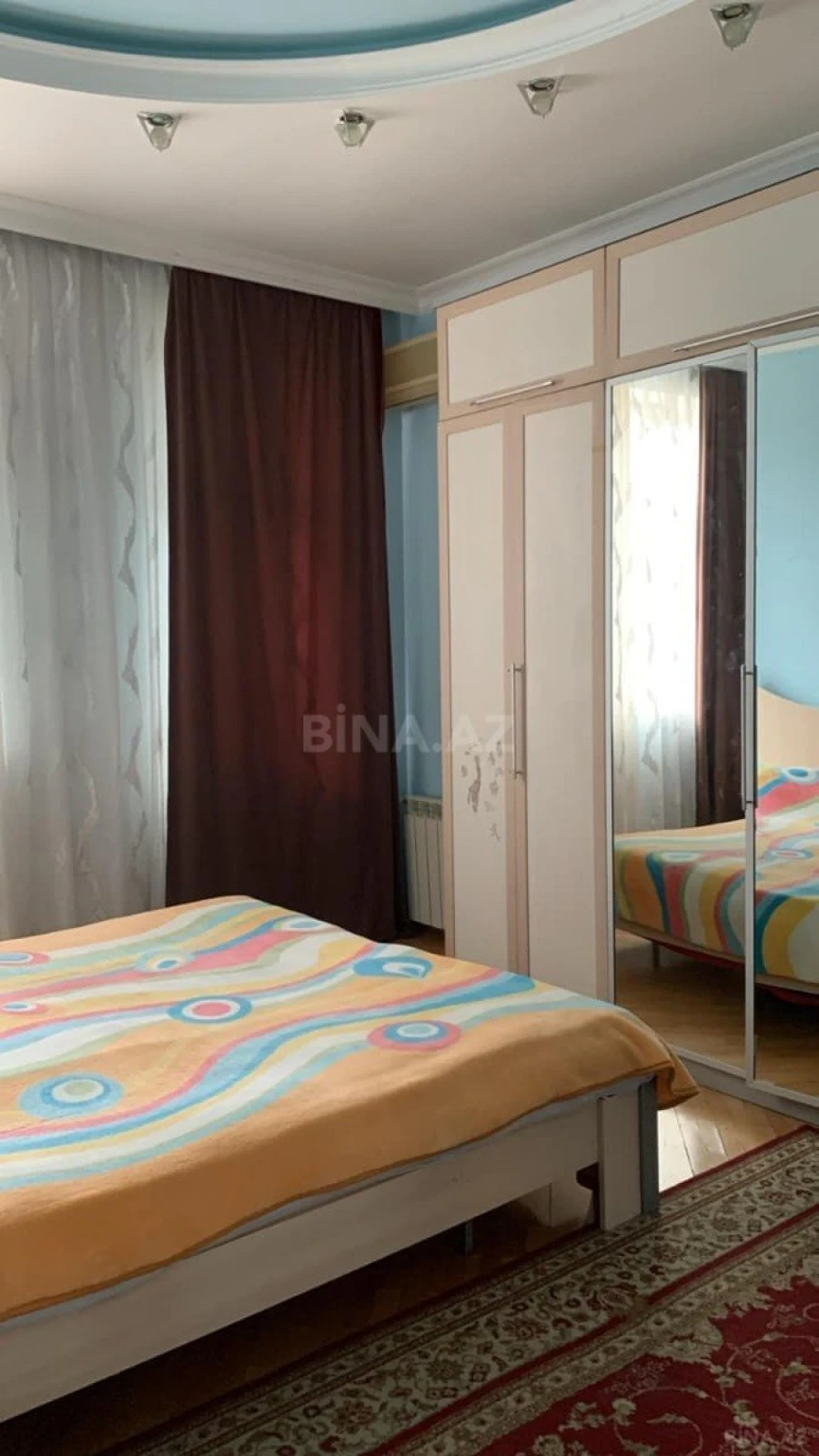 Satılır 2 otaqlı mənzil 96 m²