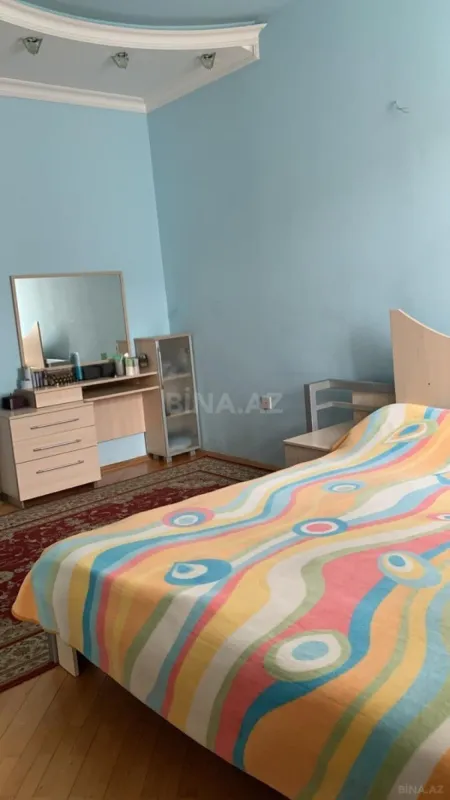 Satılır 2 otaqlı mənzil 96 m²